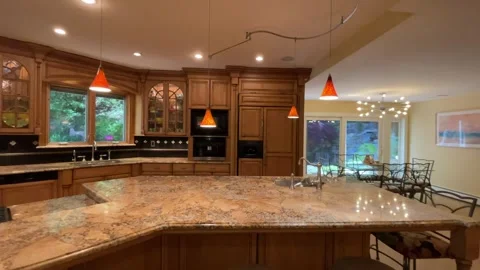 LUX Warm Kitchen Dining Room Light Wood Huge Island Vidéo 263934651