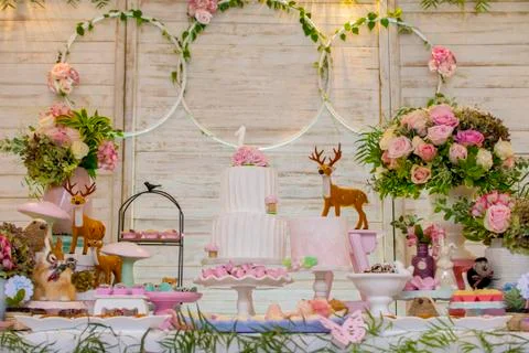 Luxurious table of sweets and birthday cake Foto stock