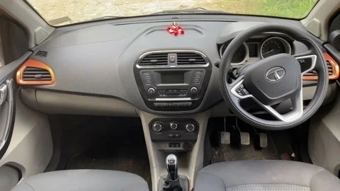 Luxury car interior. Steering wheel, shift lever and dashboard Video stock 163370147
