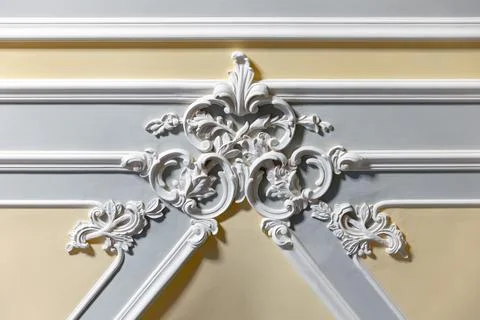 Luxury interior design elements. Classic wall moulding, vintage style 스톡 사진