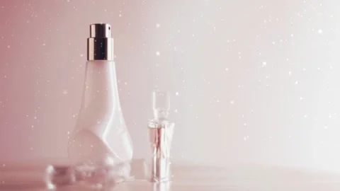 Luxury perfume set on pink background, snow and Christmas glitter Stock-Footage 160431684