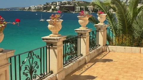 A luxury villa Video stock 338158870