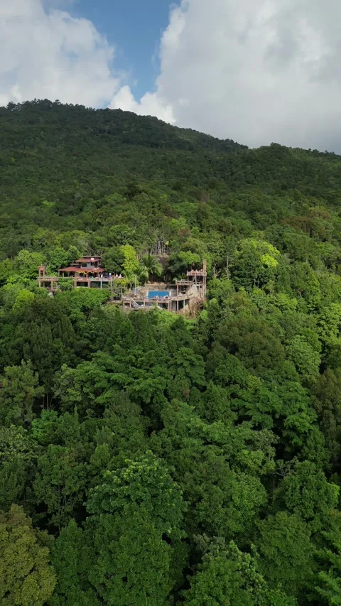 Luxury Villa with Infinity Pool in Koh Phangan, Thailand Stock Footage 335812640