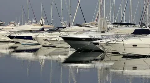 Luxury yachts 库存影片 24640356