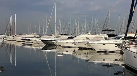 Luxury yachts Vidéo 24640609