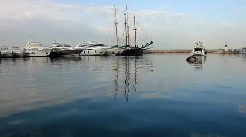Luxury yachts 库存影片 24641856