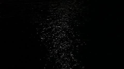 Luz da lua no mar Stock Footage 131784017
