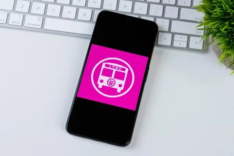 LYNX Bus Tracker app logo on a smartphone screen Stock Photos