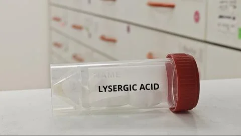 LYSERGIC ACID tablets representing precursor of psychedelic compounds Fotos de archivo