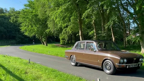 Lytham Hall 19 May 2024; Veteran, Vintage classic cars arriving for car show Stock Footage 276422071