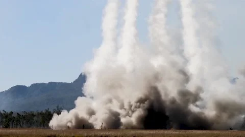 M142 HIMARS. Overview and Launching Rockets Down Range 027 Video stock 162055262