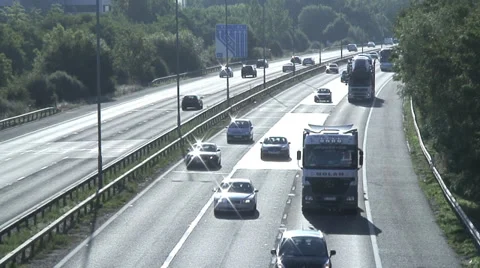 M4 Reading from Kirtons Farm RD 01 Video stock 28155459