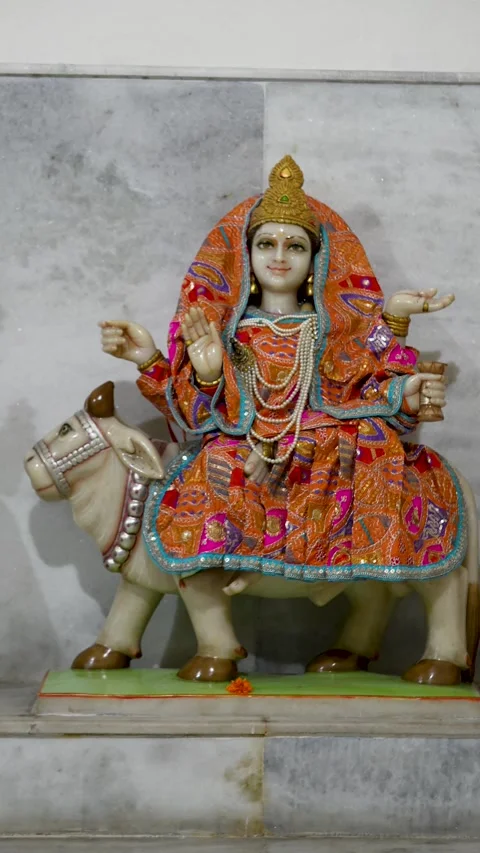 Maa Shailputri  The First Form of Navdurga, Goddess of Purity and Devotion Stock-Footage 318617678