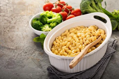 Mac and cheese in a baking dish Stock Photos