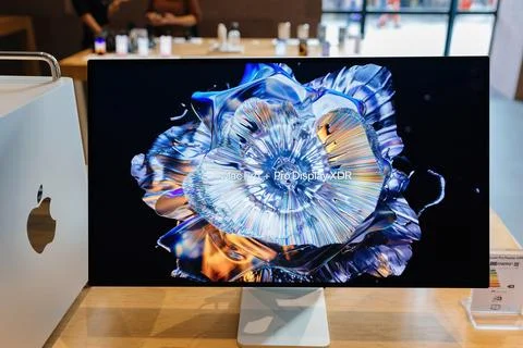 Mac Pro and Pro Display XDR Showcased in Apple Store Stock Photos