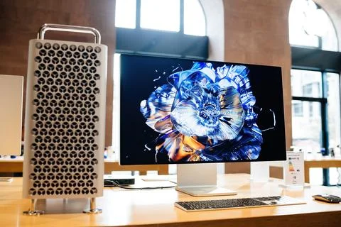 Mac Pro and Pro Display XDR: Ultimate Workstation Display 写真素材