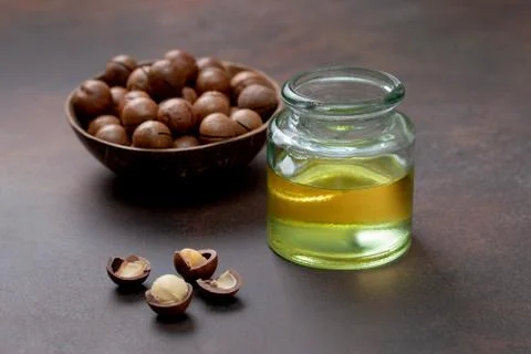Macadamia oil Stock Photos