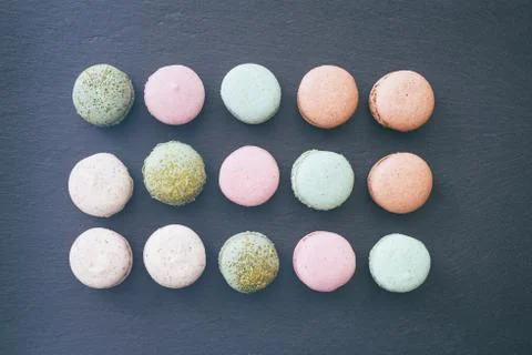 Macarons cake, top view flat lay, pattern macaroon, black background 스톡 사진