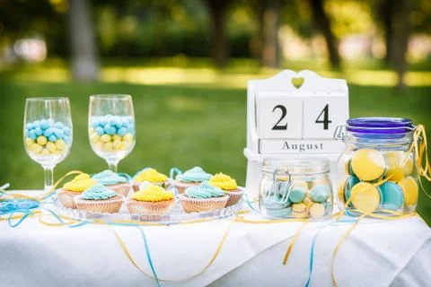 Macaroon blue yellow Stock Photos