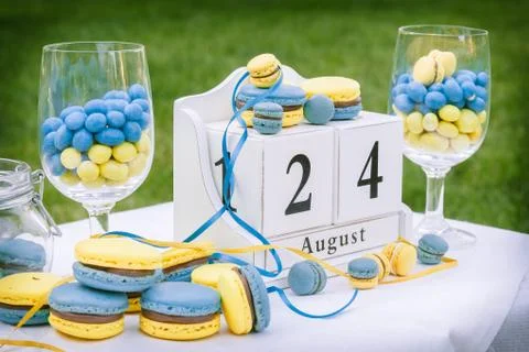 Macaroon blue yellow Stock Photos