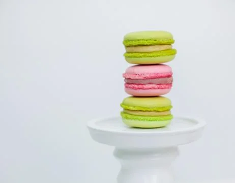 Macaroon on a white pedestal Foto stock