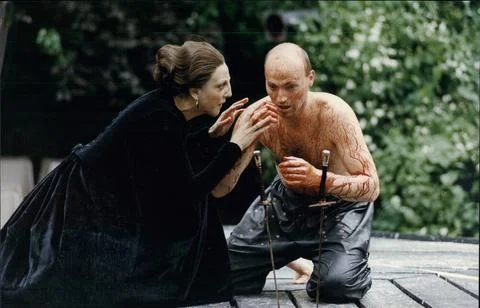 Macbeth In The Park Being Staged At The Open Air Theatre In Regent's Park Macbet Fotos Stock