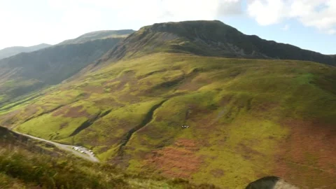 Mach Loop with RAF Training Pilot Flying Low in Snowdonia Under the Mountains 库存影片 193541331