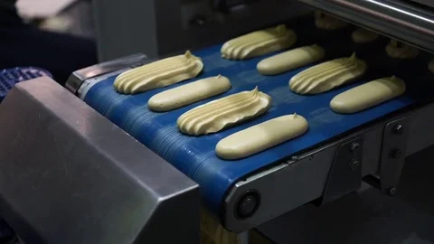 Machine in bakery industry Stock Footage 72344096
