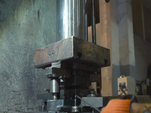 The machine cuts the sheet metal. Large hydraulic guillotine shears. Stock Footage 77932845