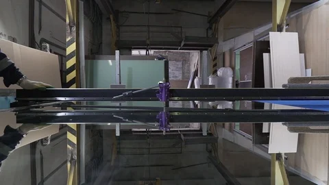 Machine for cutting glass and mirrors in a furniture factory Video stock 117223211