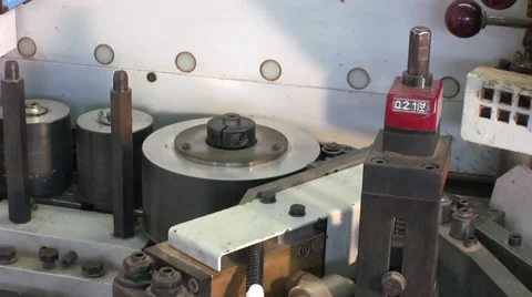Machine for furniture edging. Видео 57217710