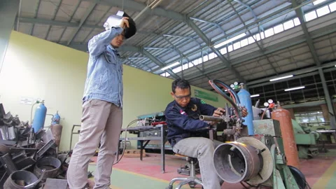 Machine Industrial Work_Welding &amp; Grinding Machine Stock Footage 232972290