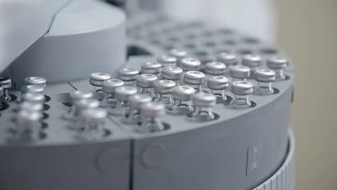 Machine laboratory tests, chemical laboratory performs tests 스톡 동영상 102772256