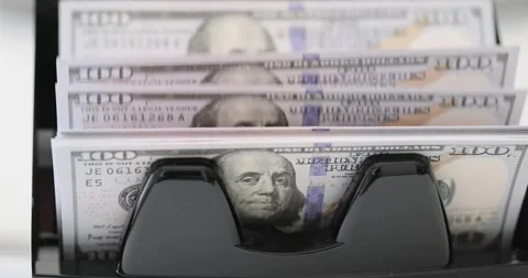Machine manages counting and processing of dollar bills 動画素材 280572284