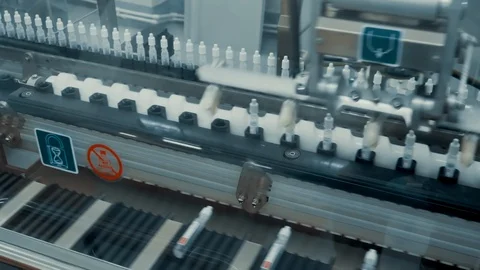 Machine for the production and sorting of a new invented drug in ampoules 動画素材 118691011