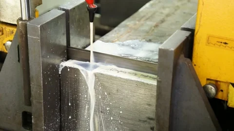 Machine saws off a part from a metal workpiece 스톡 동영상 162913162