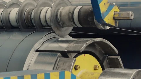 Machine for slitting/cutting/stripping steel sheets Vídeo Stock 120821699