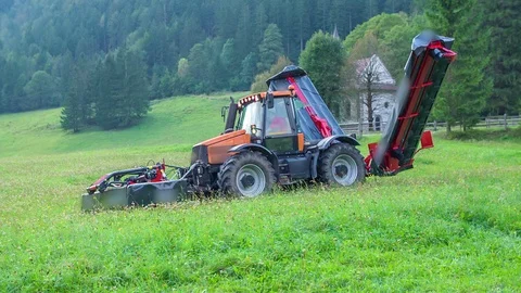 A machine is slowly unfolding Stock Footage 85551869