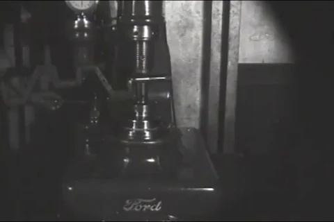 Machine for testing crankshaft for hardness - 1926 스톡 동영상 96582870