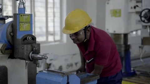 Machinery at hydro project 스톡 동영상 162112065