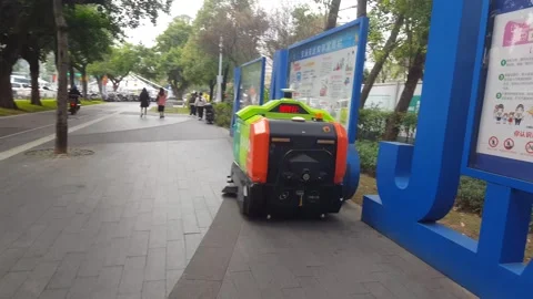 Machines are automatically cleaning the streets Video stock 296229752