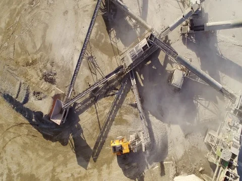 Machines work on a huge quarry for the extraction of stone Vídeo Stock 73203401