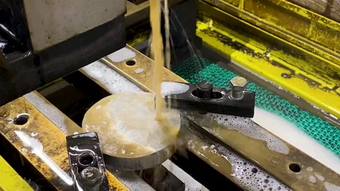 Machining centre combination machinery in workshop Video stock 223690354