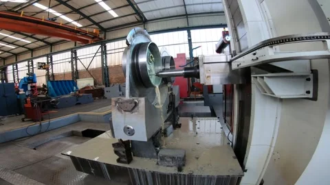 Machining of gearbox on 4 axis boring mill 動画素材 246624727