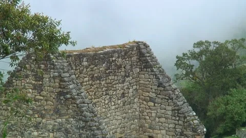 Machu Picchu triangle building Video stock 305314032