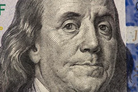Macro close-up of Benjamin Franklin on a US 100 dollar bill. Detailed hundred 스톡 일러스트