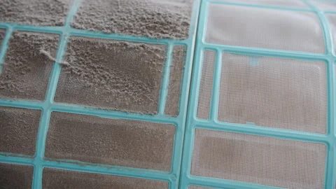 Macro Comparison of Extremely Dirty and Clean AC Filter Screen Vídeos de archivo 341547263