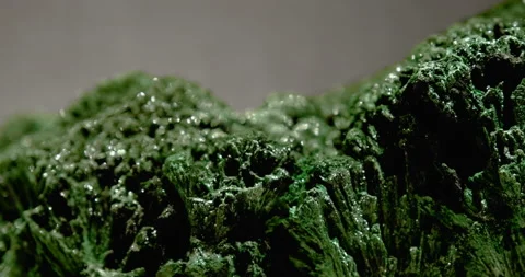 Macro of a green caledonite 스톡 동영상 171595250