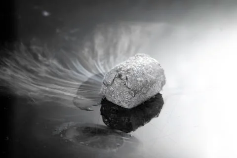 Macro image of vaporizing dry ice side view 스톡 사진