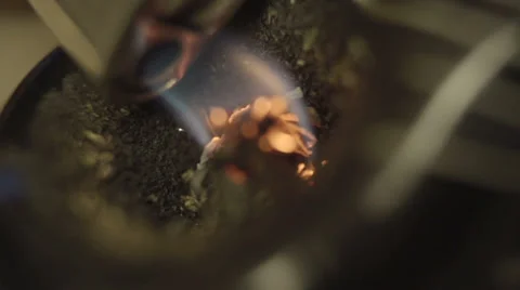 Macro Marijuana smoking from pipe Vídeo Stock 37270378